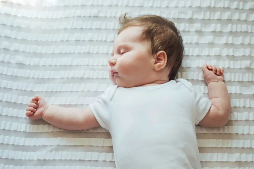 Newborn baby sleeping - Sleep consultant